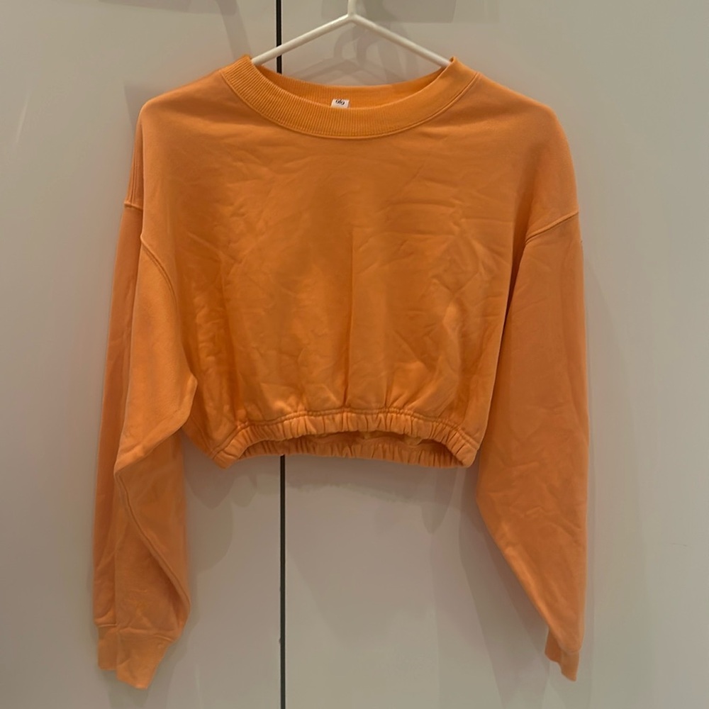 Alo Orange Cropped Crew Neck